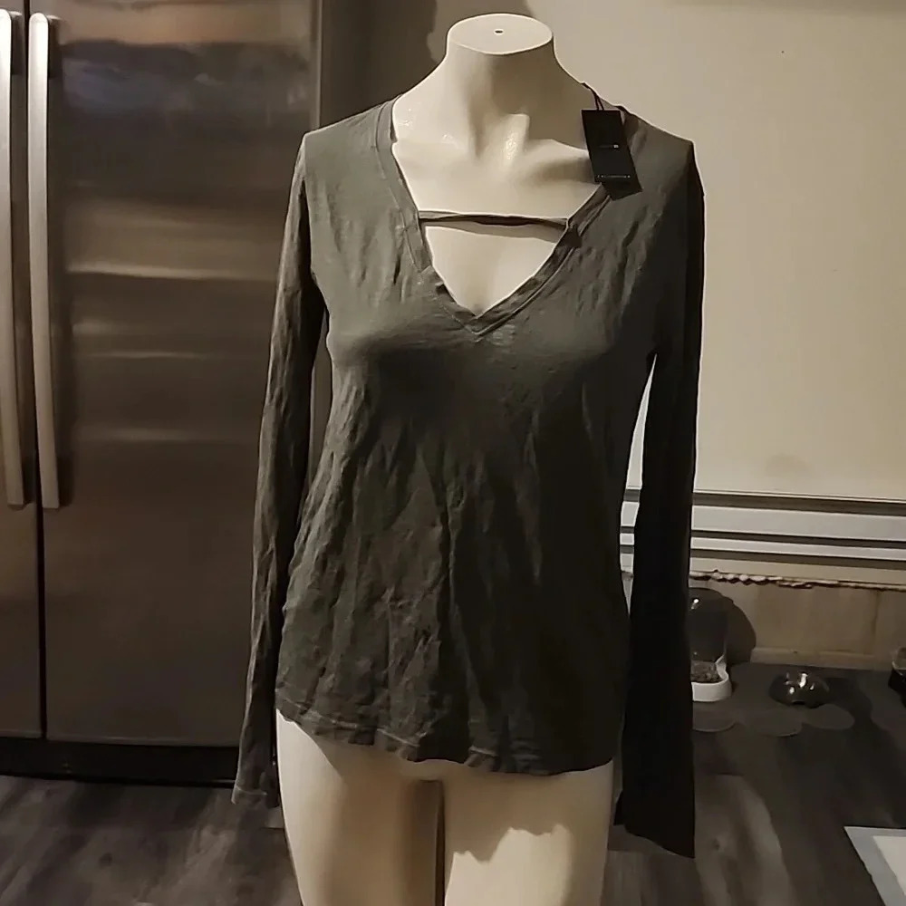 JOE'S JEANS V-NECK LONG SLEEVE TOP SIZE XS